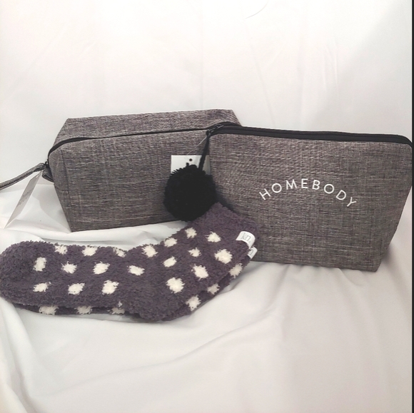 Homebody Pouch & Socks Gift Set - Picture 3 of 6